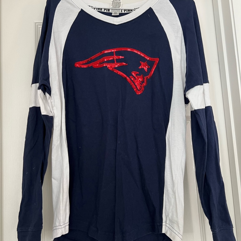 VS PINK New England Patriots long sleeve shirt
